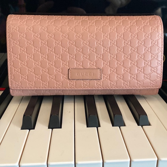 Gucci Handbags - $3 START Gucci Micro Guccissima pink wallet